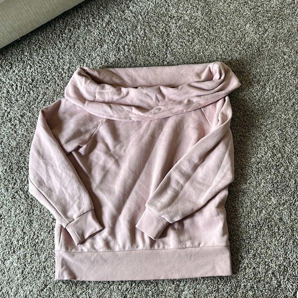 Victoria Sport sweater